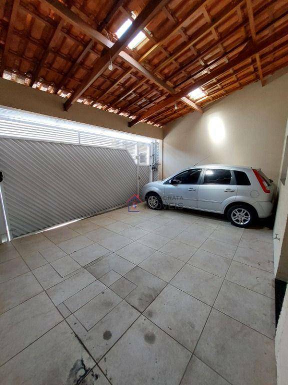 Casa à venda com 3 quartos, 120m² - Foto 17