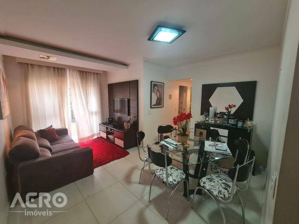 Apartamento à venda com 3 quartos, 90m² - Foto 1