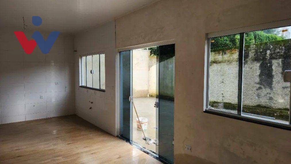 Casa à venda com 3 quartos, 138m² - Foto 4