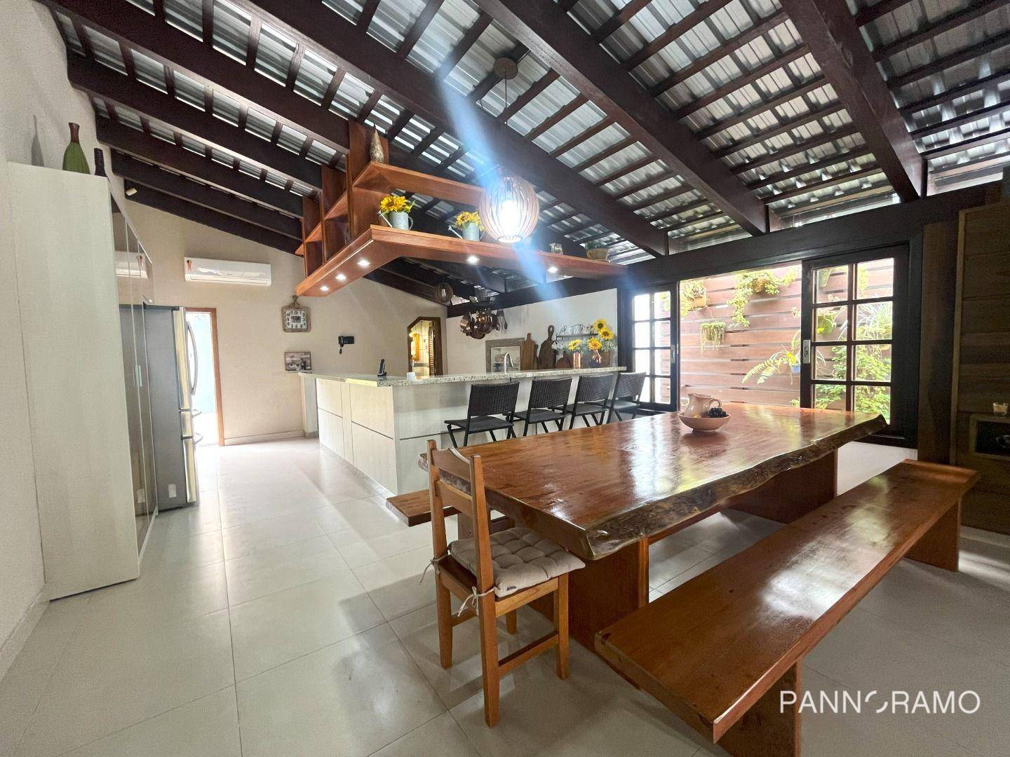 Casa, 4 quartos, 381 m² - Foto 2