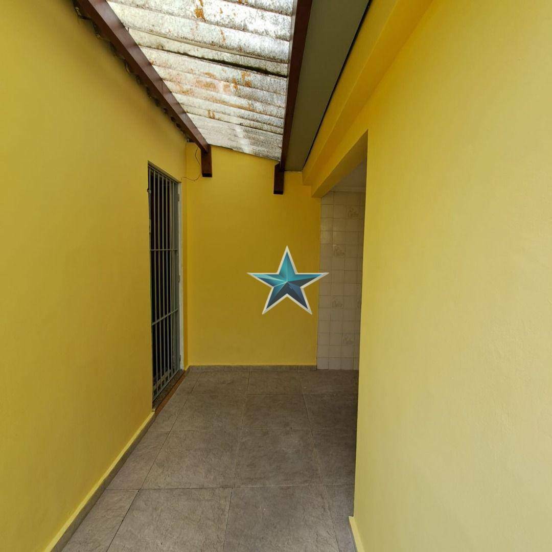 Sobrado à venda com 2 quartos, 180m² - Foto 18