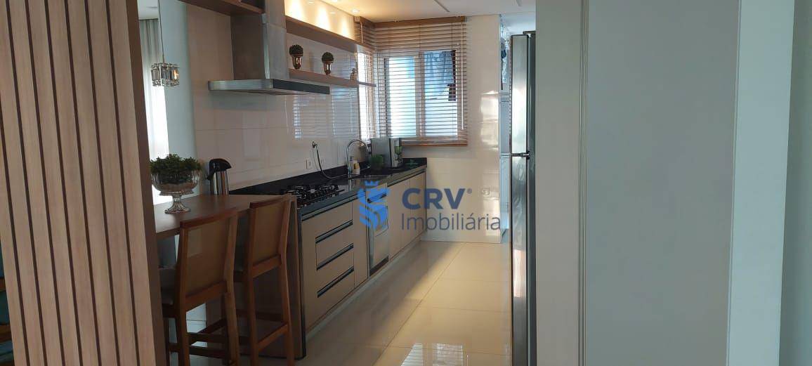 Apartamento à venda com 3 quartos, 214m² - Foto 7