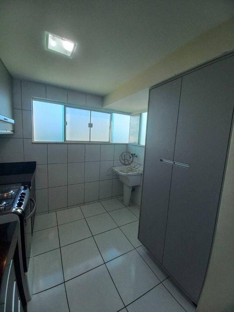Apartamento à venda com 2 quartos, 69m² - Foto 8