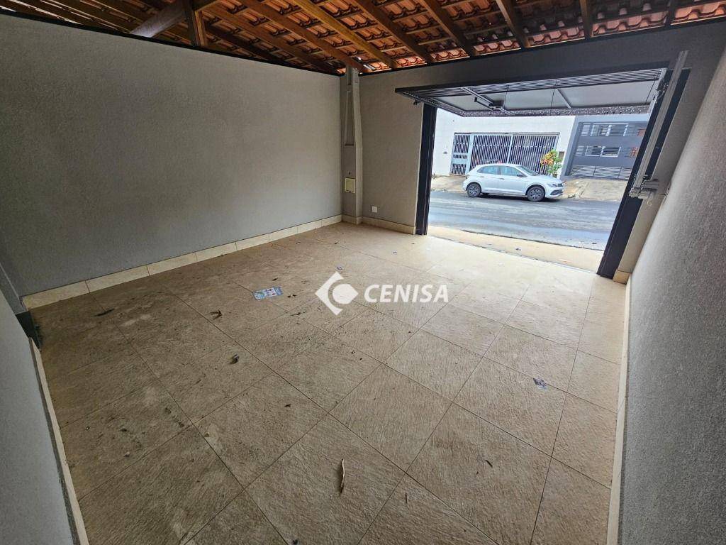 Casa à venda com 2 quartos, 89m² - Foto 2