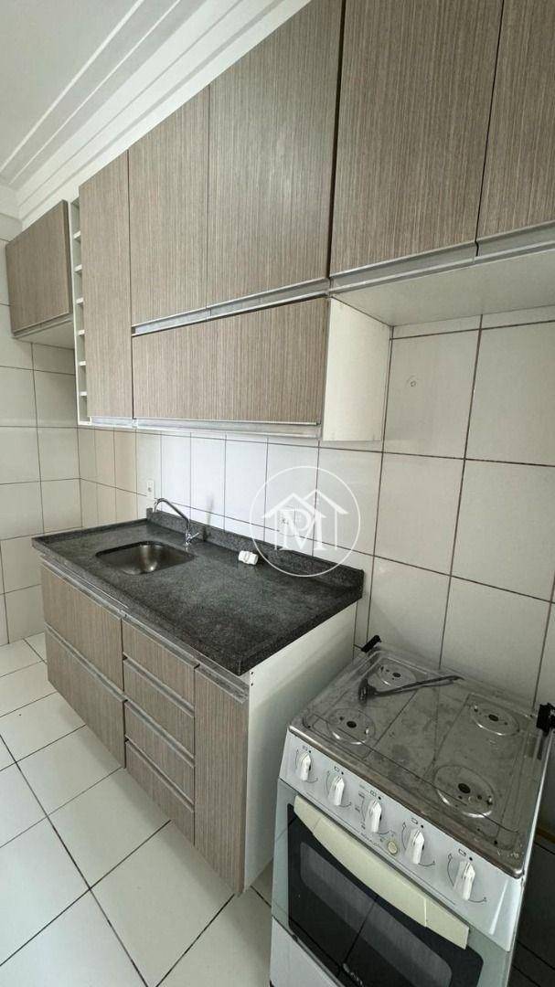 Apartamento para alugar com 3 quartos, 78m² - Foto 12