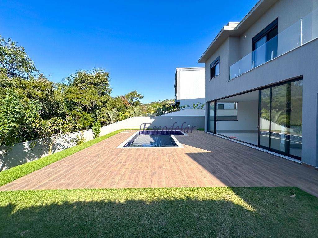 Casa de Condomínio à venda com 4 quartos, 372m² - Foto 3