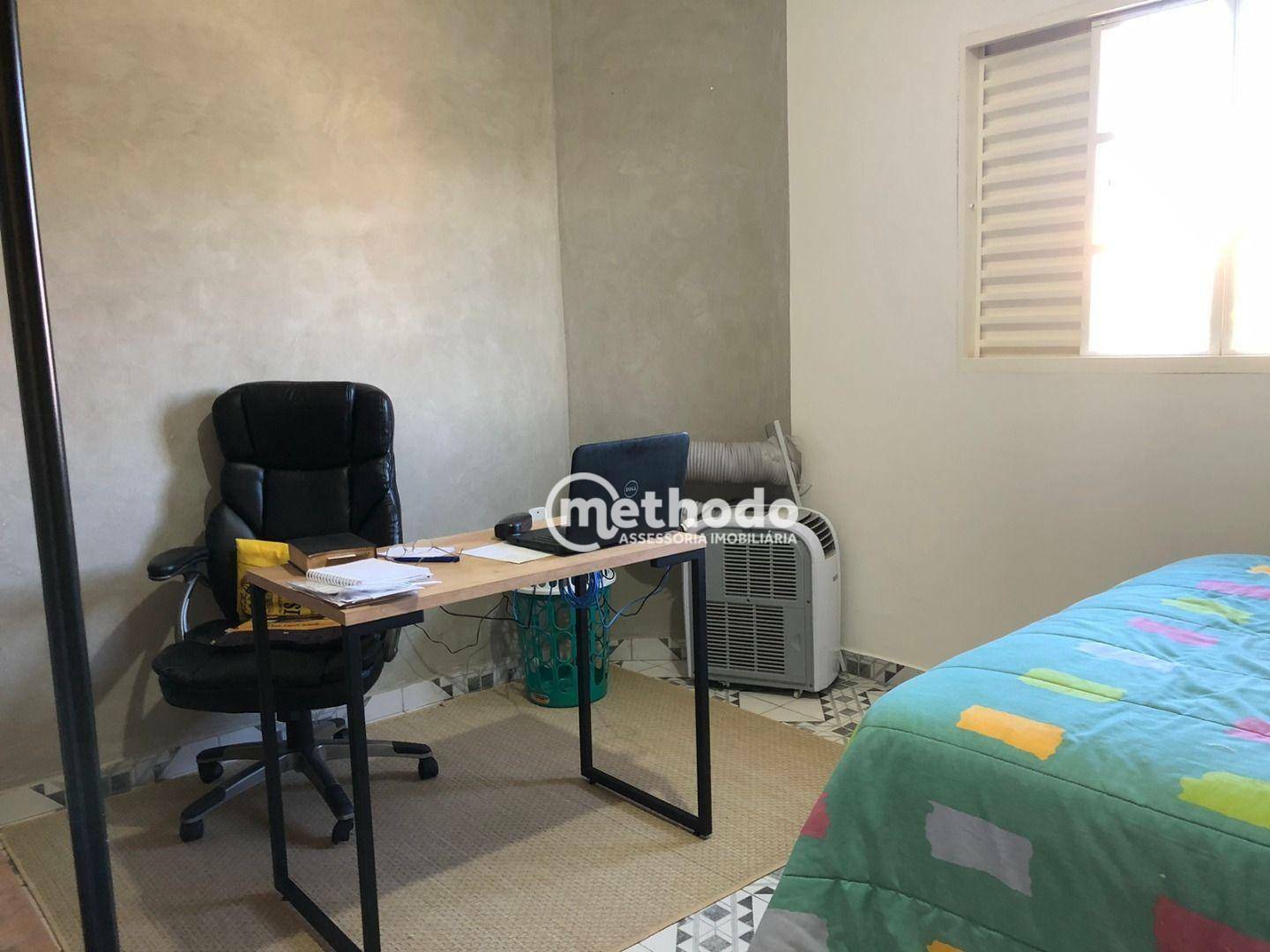 Casa à venda com 4 quartos, 250m² - Foto 25