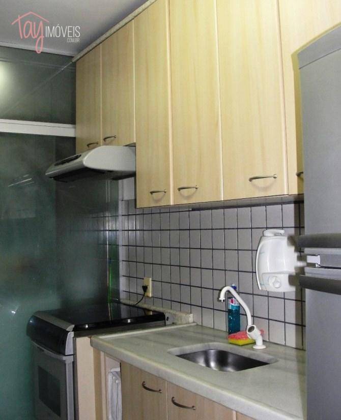 Apartamento à venda com 2 quartos, 55m² - Foto 9