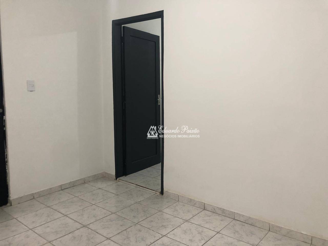 Casa à venda com 3 quartos, 220m² - Foto 6