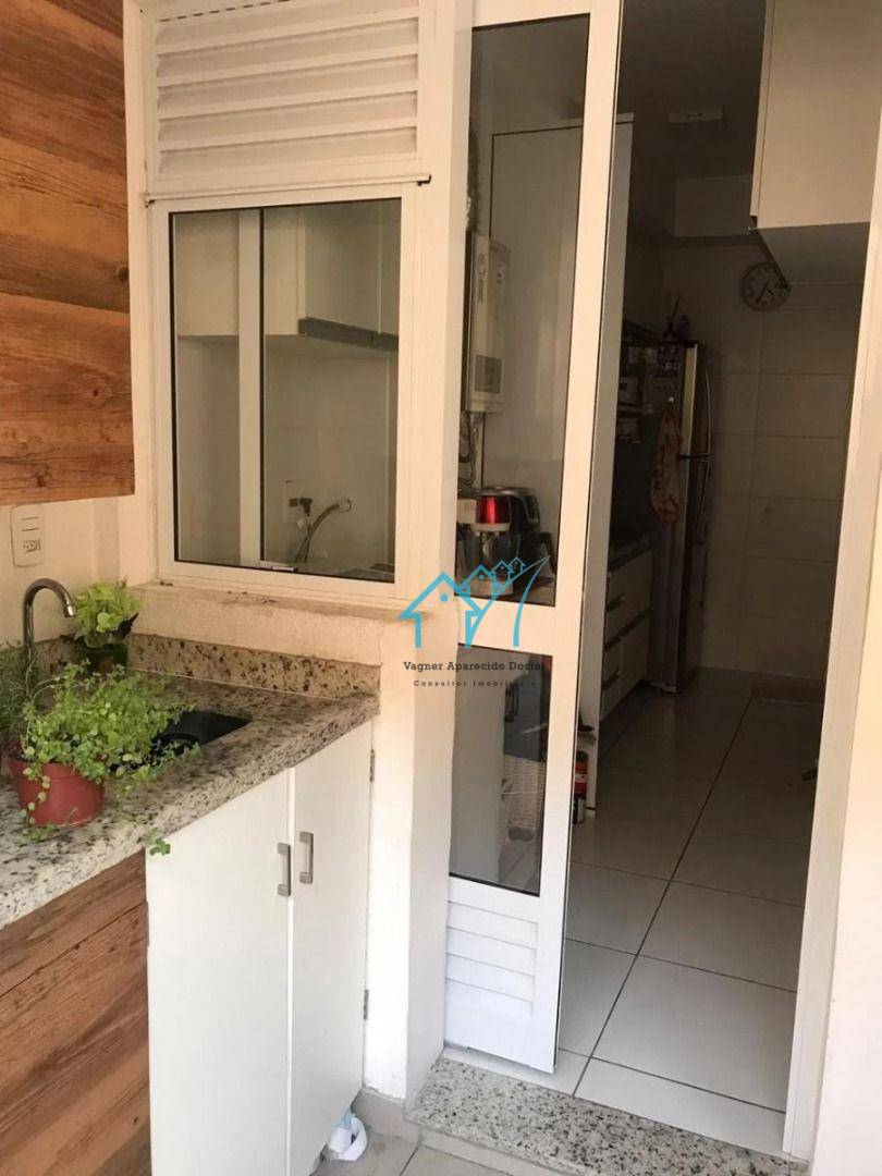 Apartamento à venda com 2 quartos, 63m² - Foto 2