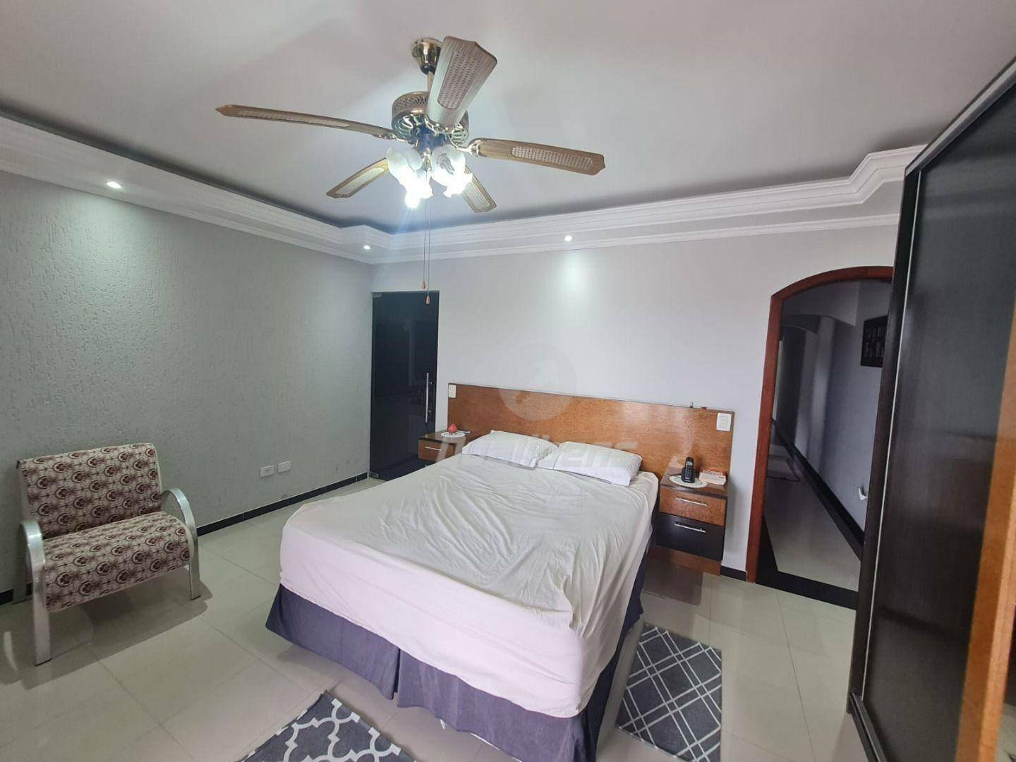 Sobrado à venda com 4 quartos, 234m² - Foto 13