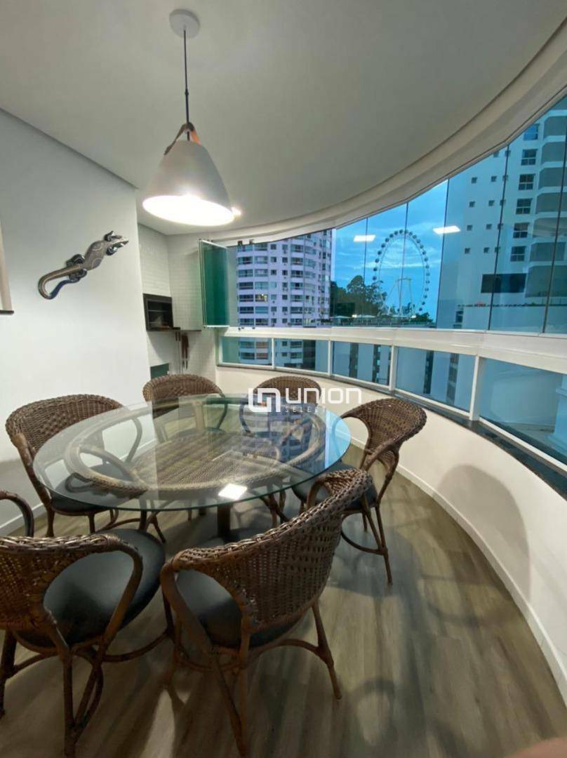 Apartamento à venda com 3 quartos, 127m² - Foto 9