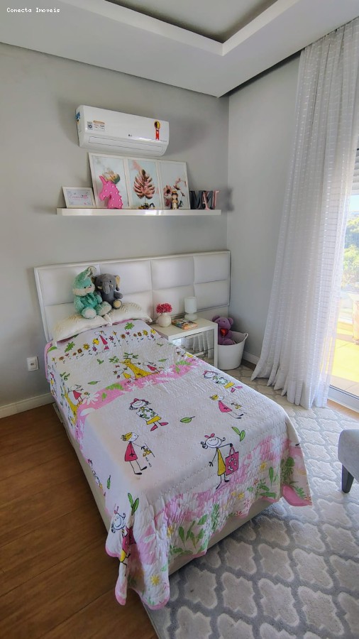 Casa de Condomínio à venda com 3 quartos, 235m² - Foto 49