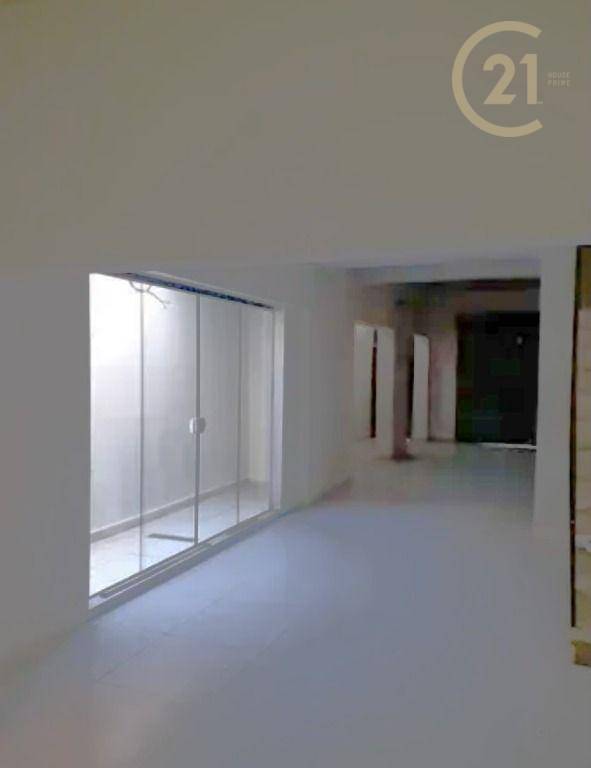 Sobrado para alugar com 3 quartos, 200m² - Foto 1