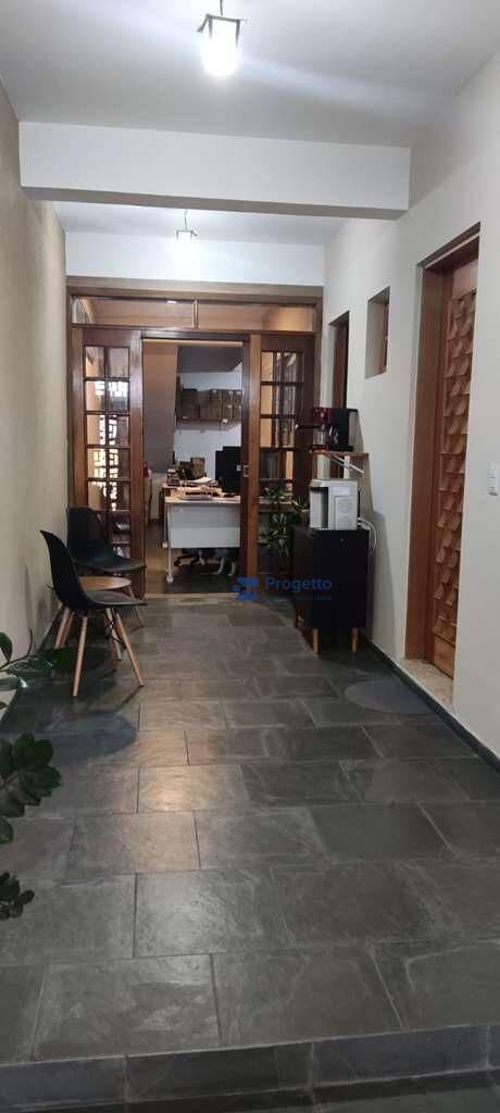 Casa à venda com 2 quartos, 180m² - Foto 10