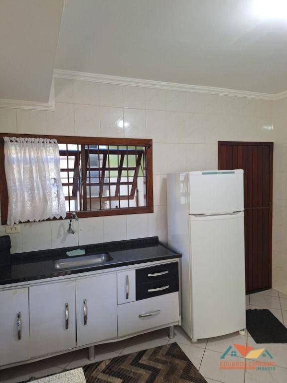 Casa à venda com 3 quartos, 100m² - Foto 8