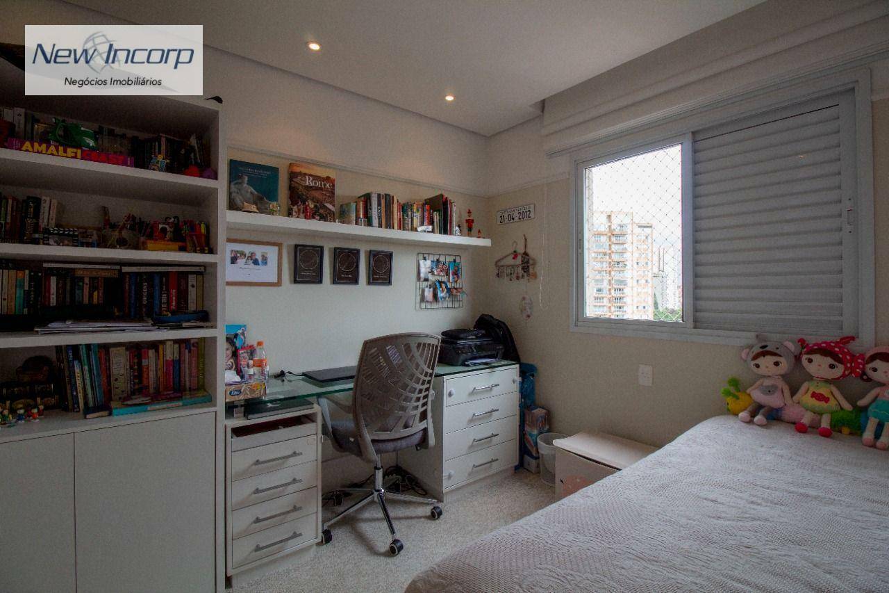 Apartamento à venda com 3 quartos, 154m² - Foto 32