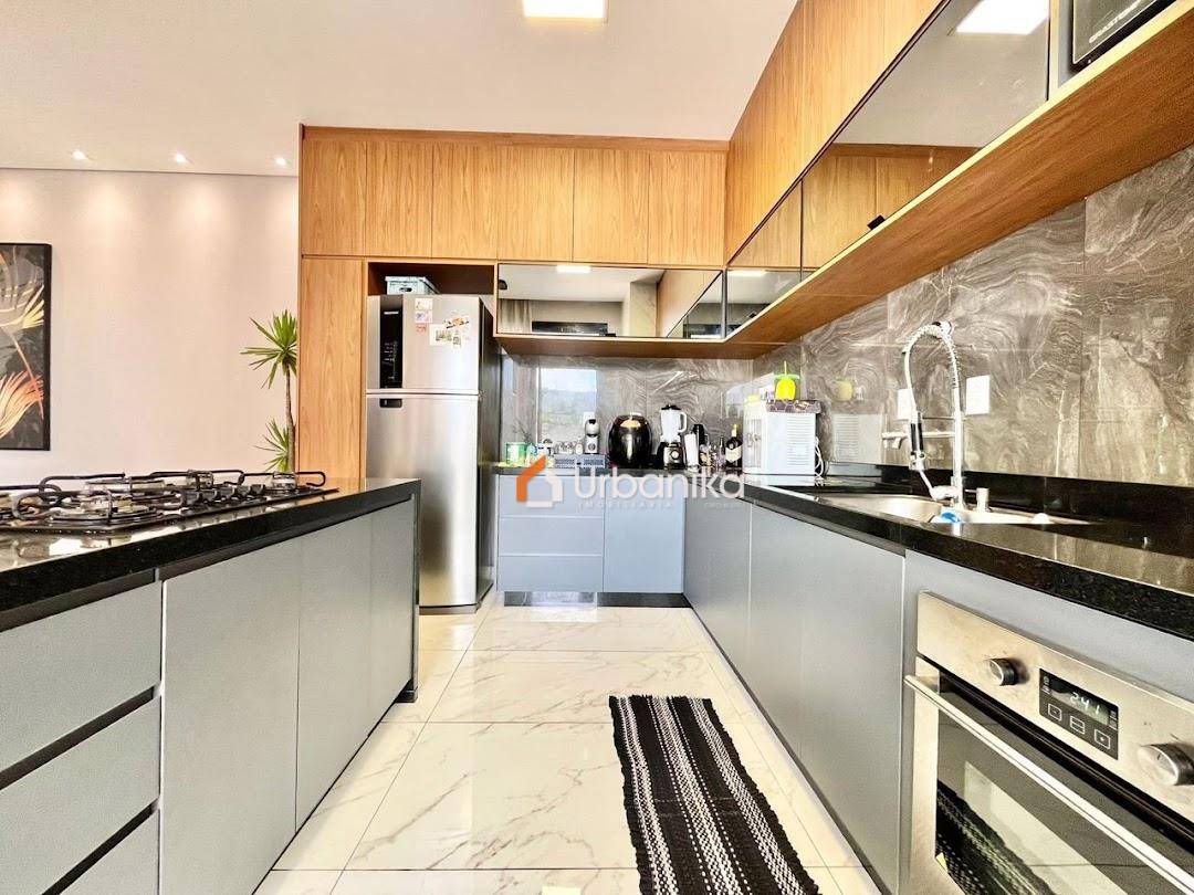 Casa, 3 quartos, 200 m² - Foto 1