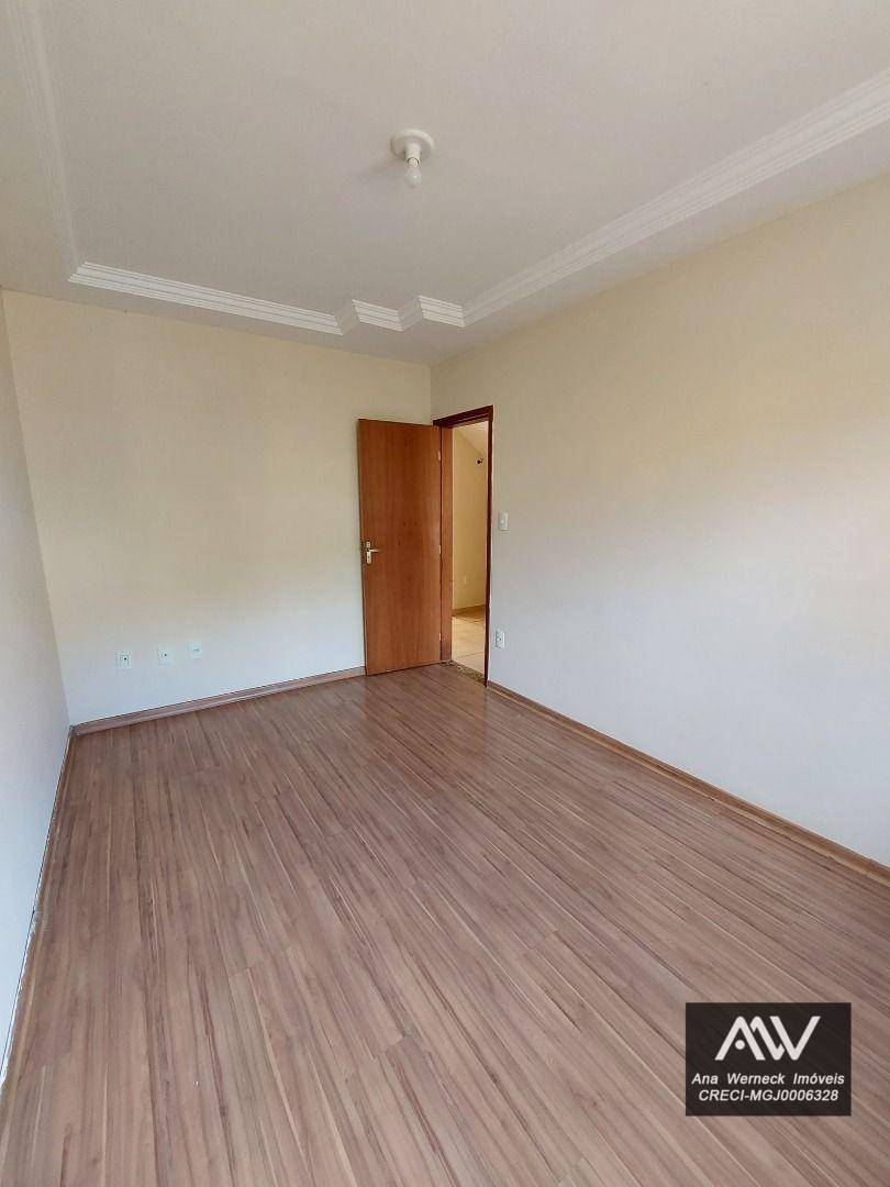 Casa à venda com 3 quartos, 90m² - Foto 10