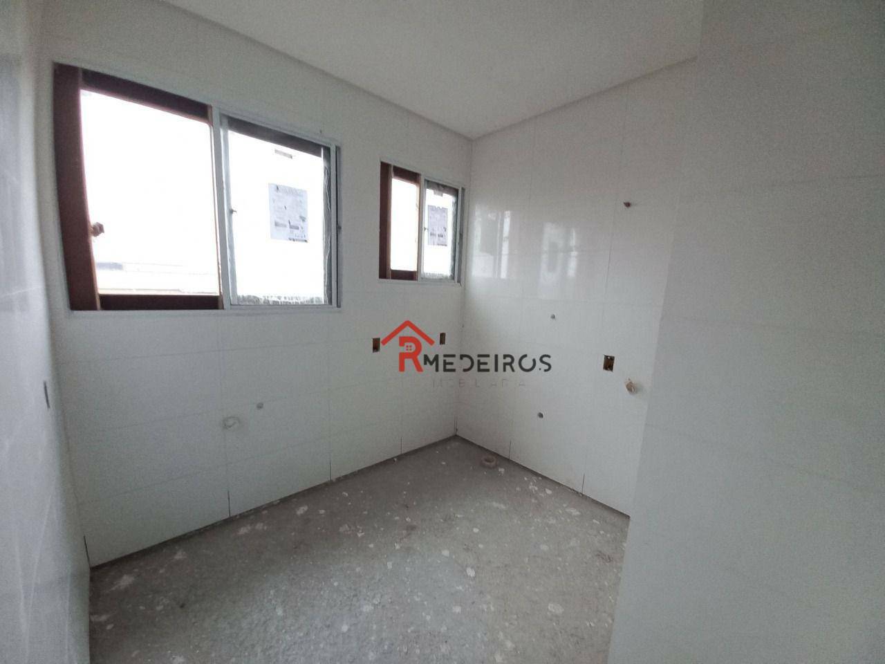 Casa à venda com 2 quartos, 42m² - Foto 10