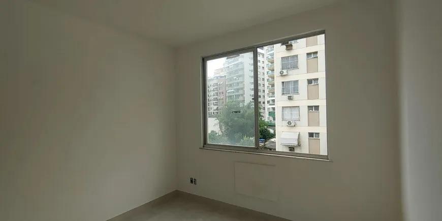 Apartamento à venda com 2 quartos, 100m² - Foto 38