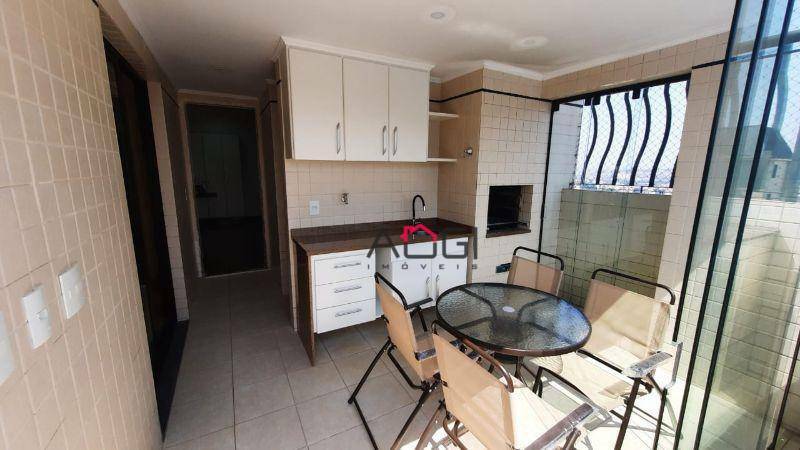 Apartamento à venda com 4 quartos, 260m² - Foto 5