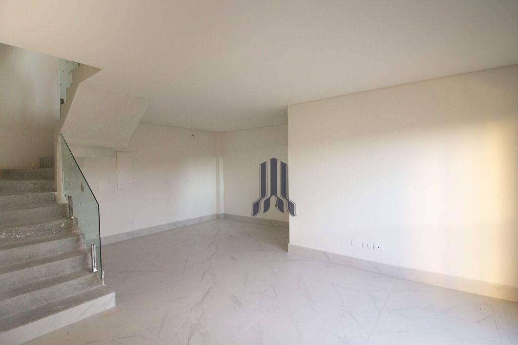 Sobrado à venda com 4 quartos, 130m² - Foto 8