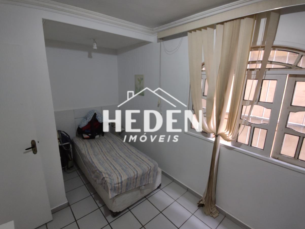 Casa à venda com 3 quartos, 200m² - Foto 8