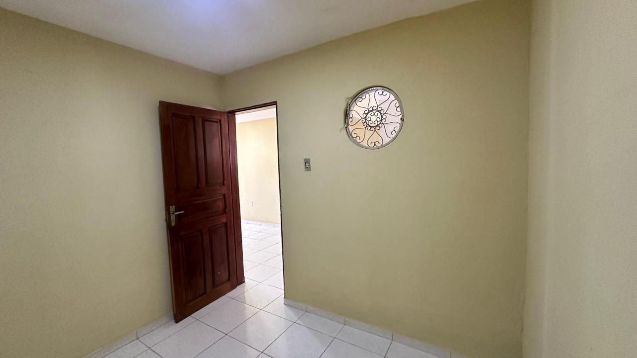 Casa à venda com 2 quartos, 70m² - Foto 7