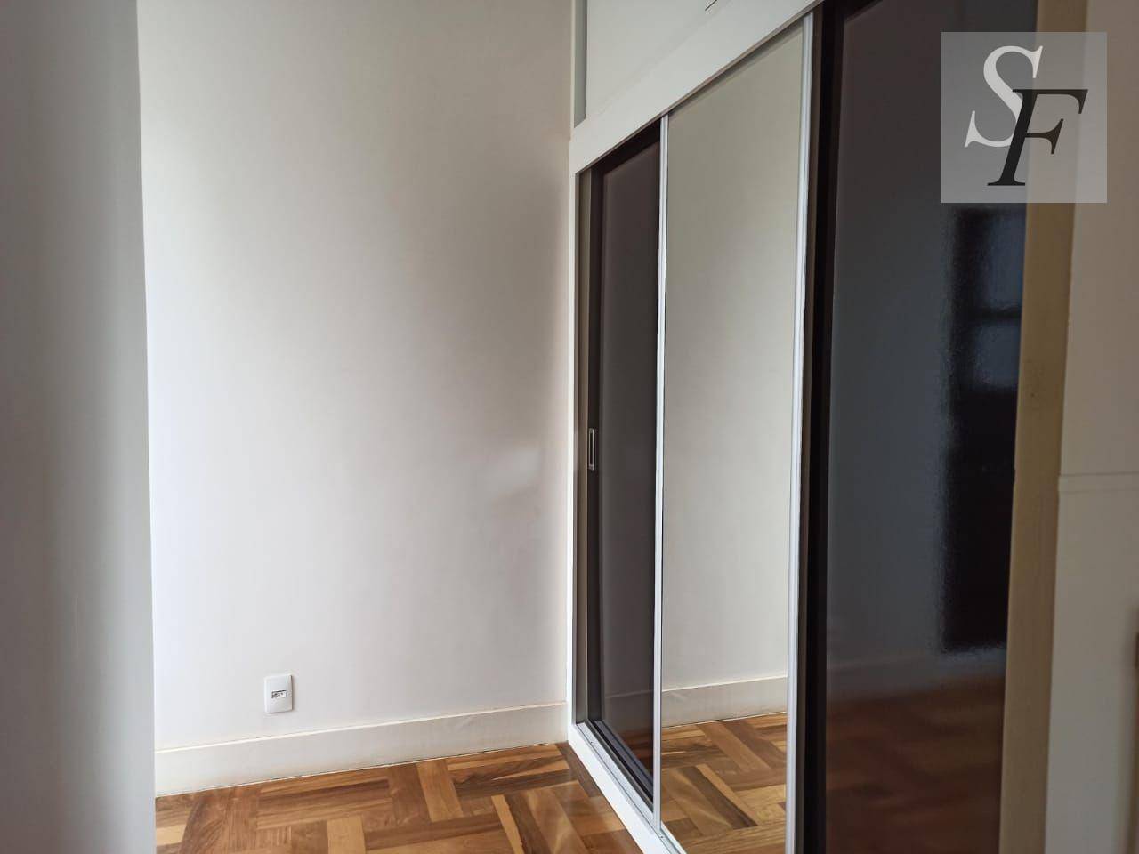 Sobrado para alugar com 4 quartos, 454m² - Foto 33