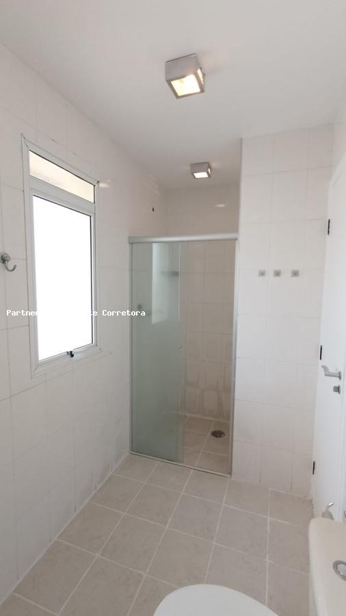 Apartamento à venda com 2 quartos, 85m² - Foto 27