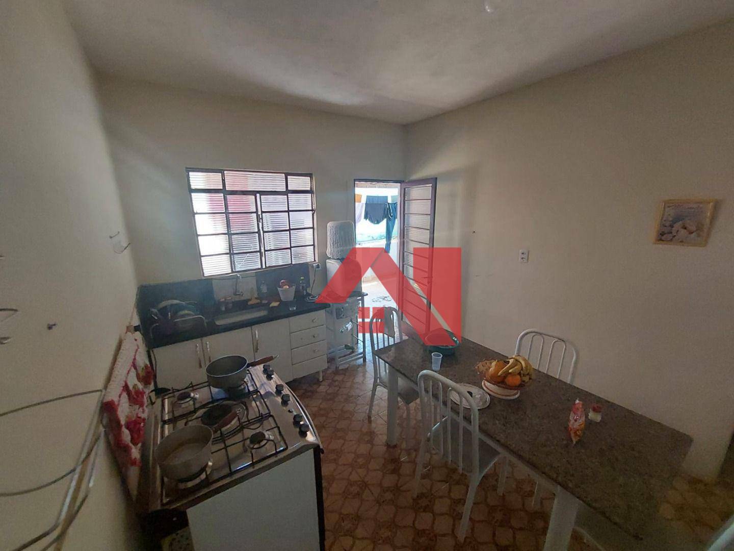 Casa à venda com 4 quartos, 130m² - Foto 5