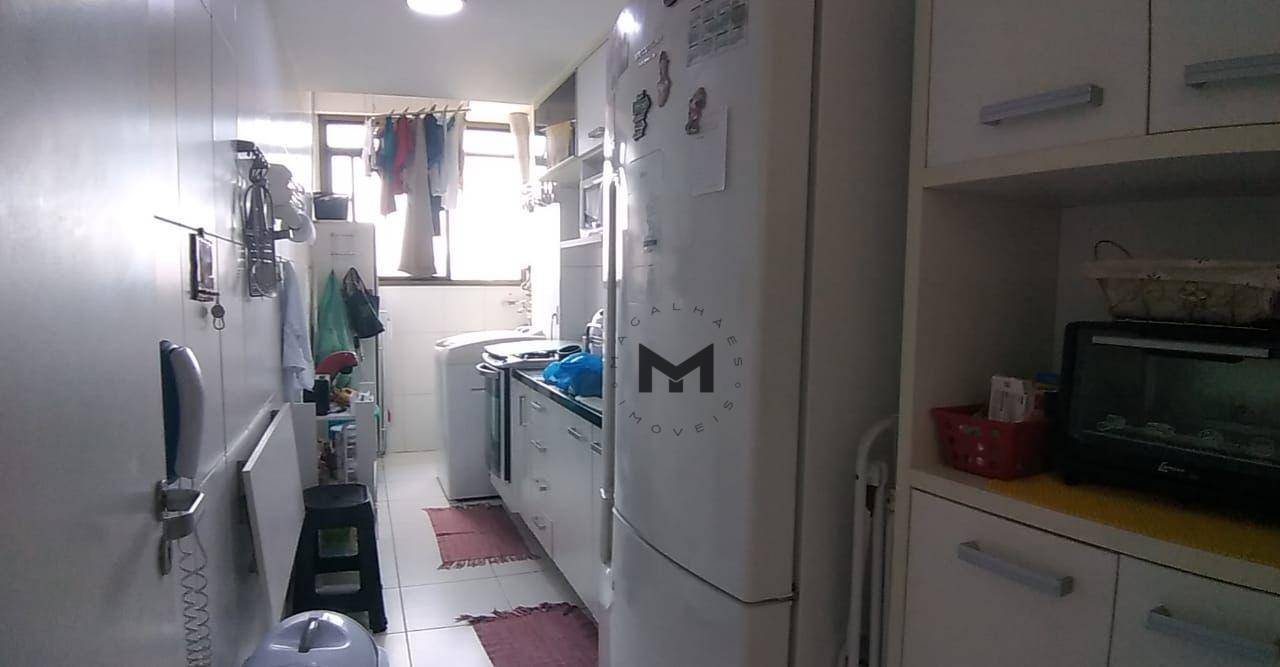 Apartamento à venda com 3 quartos, 75m² - Foto 8