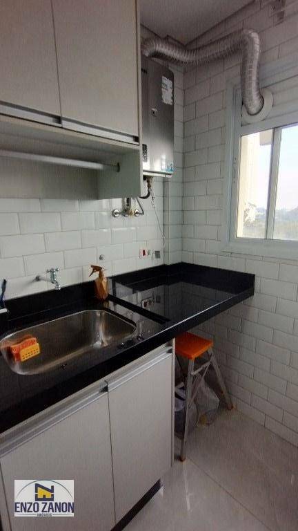 Apartamento à venda com 2 quartos, 70m² - Foto 14