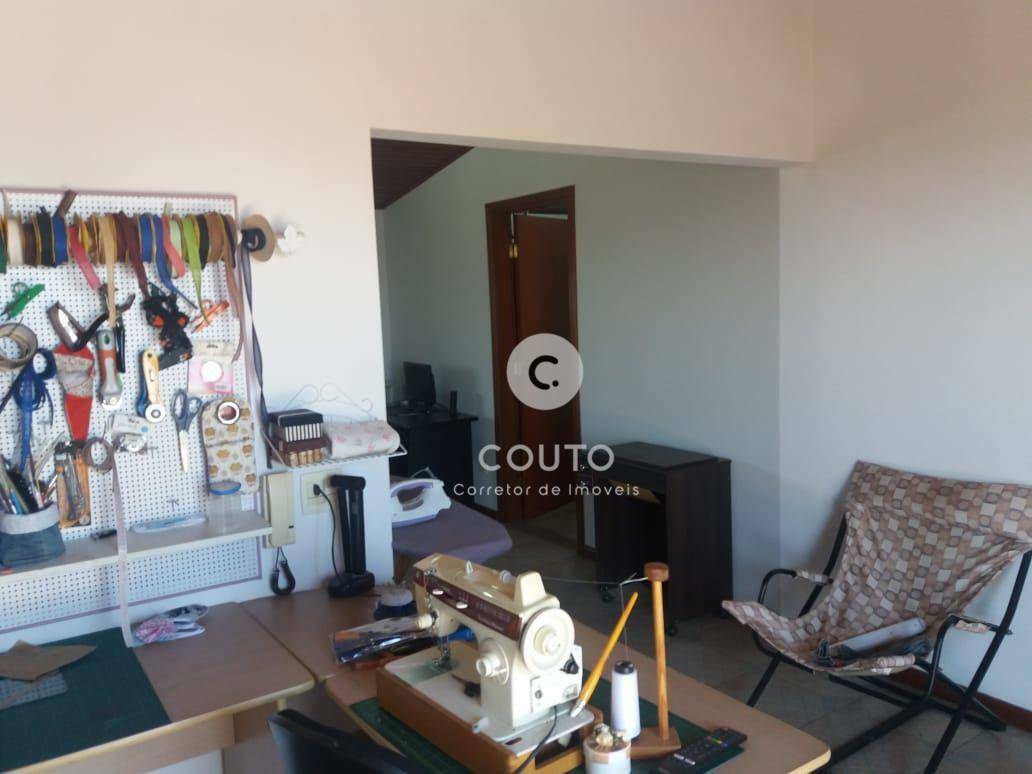 Casa à venda com 4 quartos, 272m² - Foto 41