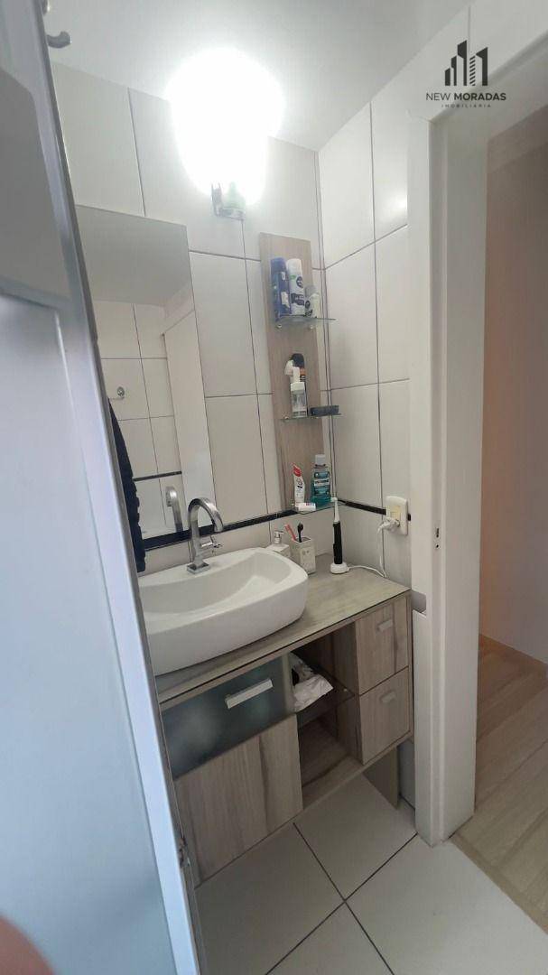 Apartamento à venda com 2 quartos, 42m² - Foto 4