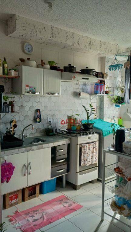 Apartamento à venda com 2 quartos, 60m² - Foto 6