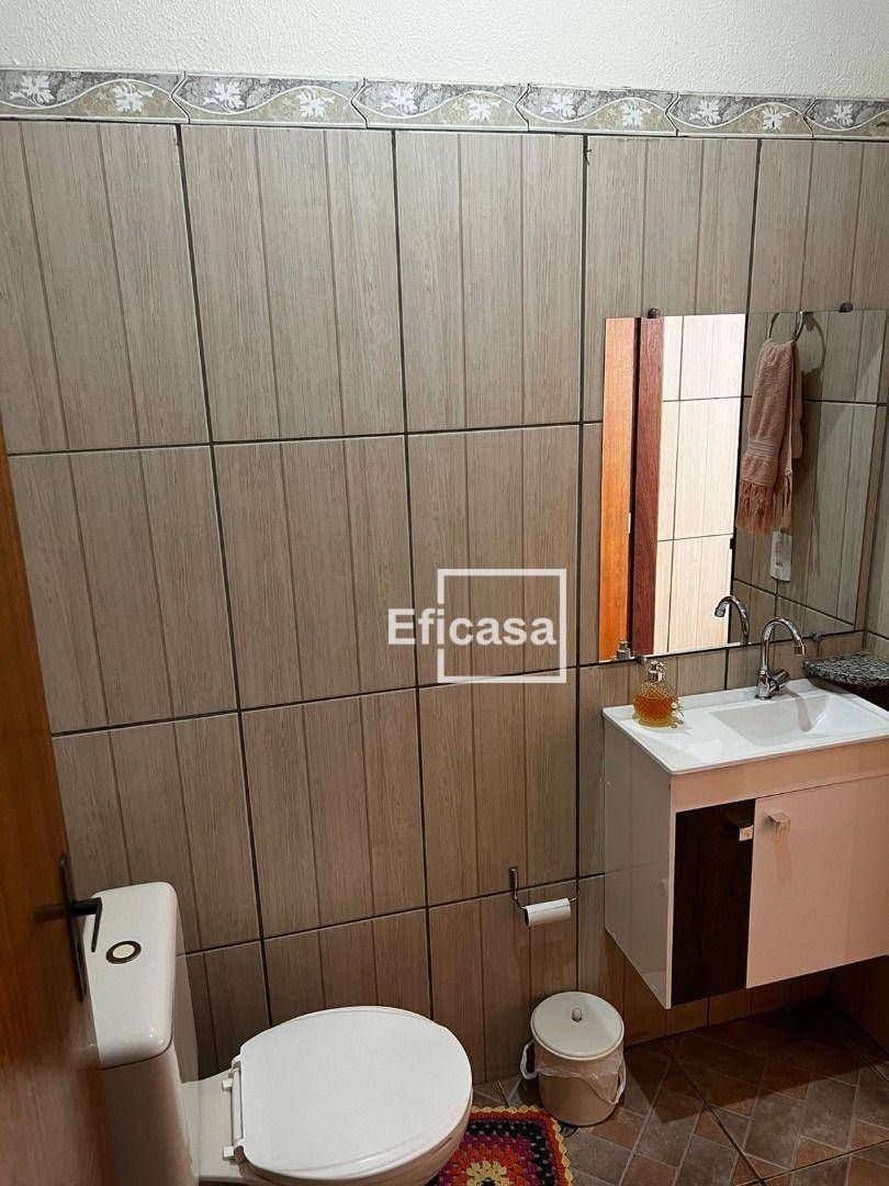 Casa à venda com 3 quartos, 240m² - Foto 9