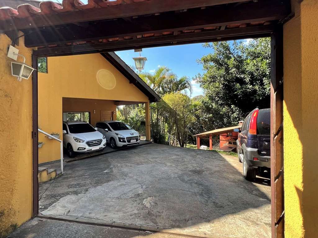 Casa de Condomínio à venda com 4 quartos, 350m² - Foto 3