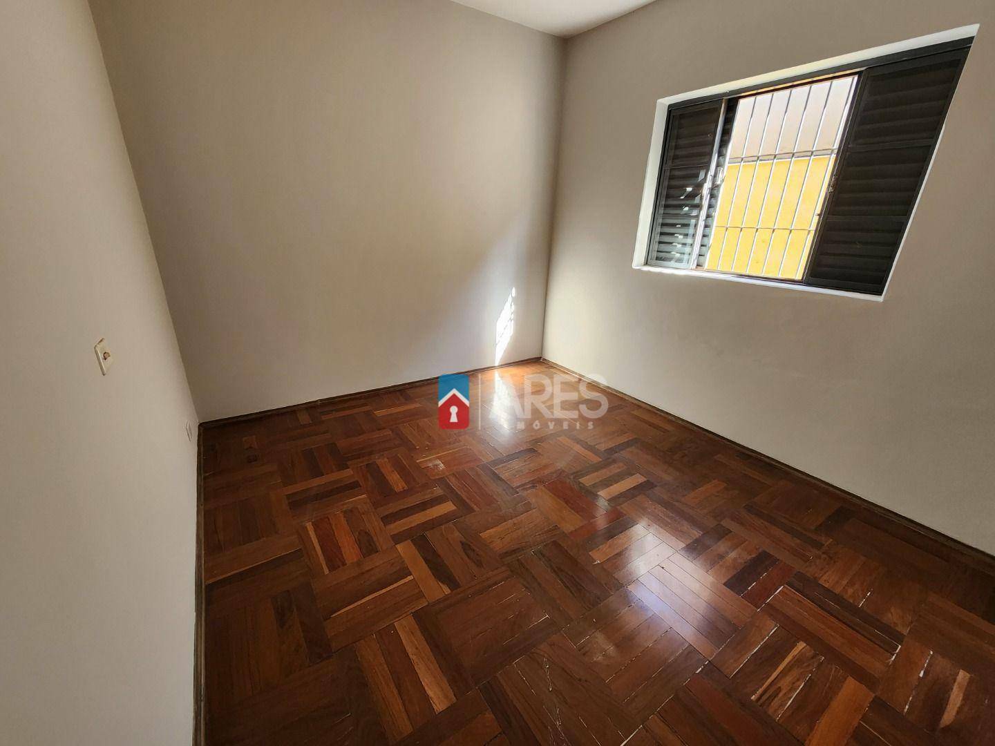 Casa à venda com 4 quartos, 167m² - Foto 7