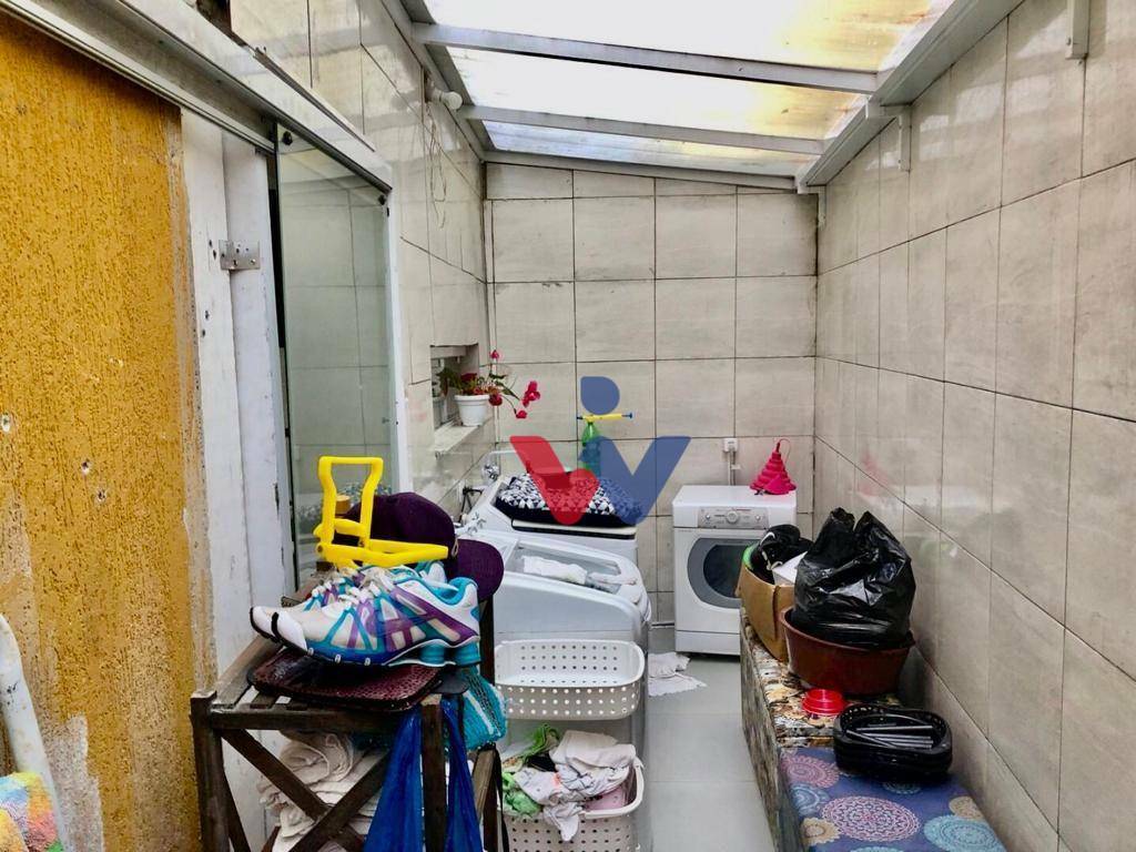 Sobrado à venda com 3 quartos, 320m² - Foto 9