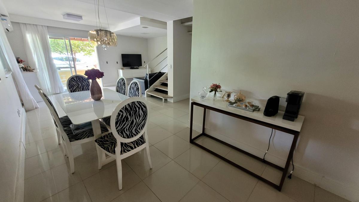 Casa de Condomínio à venda com 3 quartos, 130m² - Foto 11