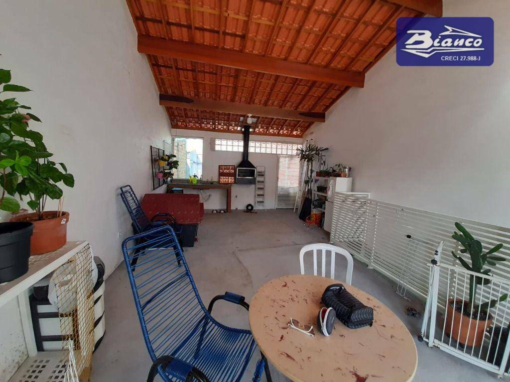 Casa à venda com 2 quartos, 104m² - Foto 10