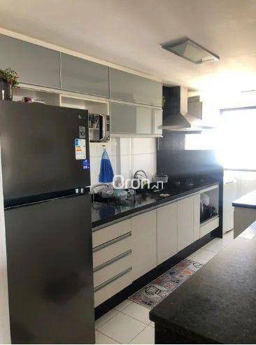 Apartamento à venda com 2 quartos, 70m² - Foto 3