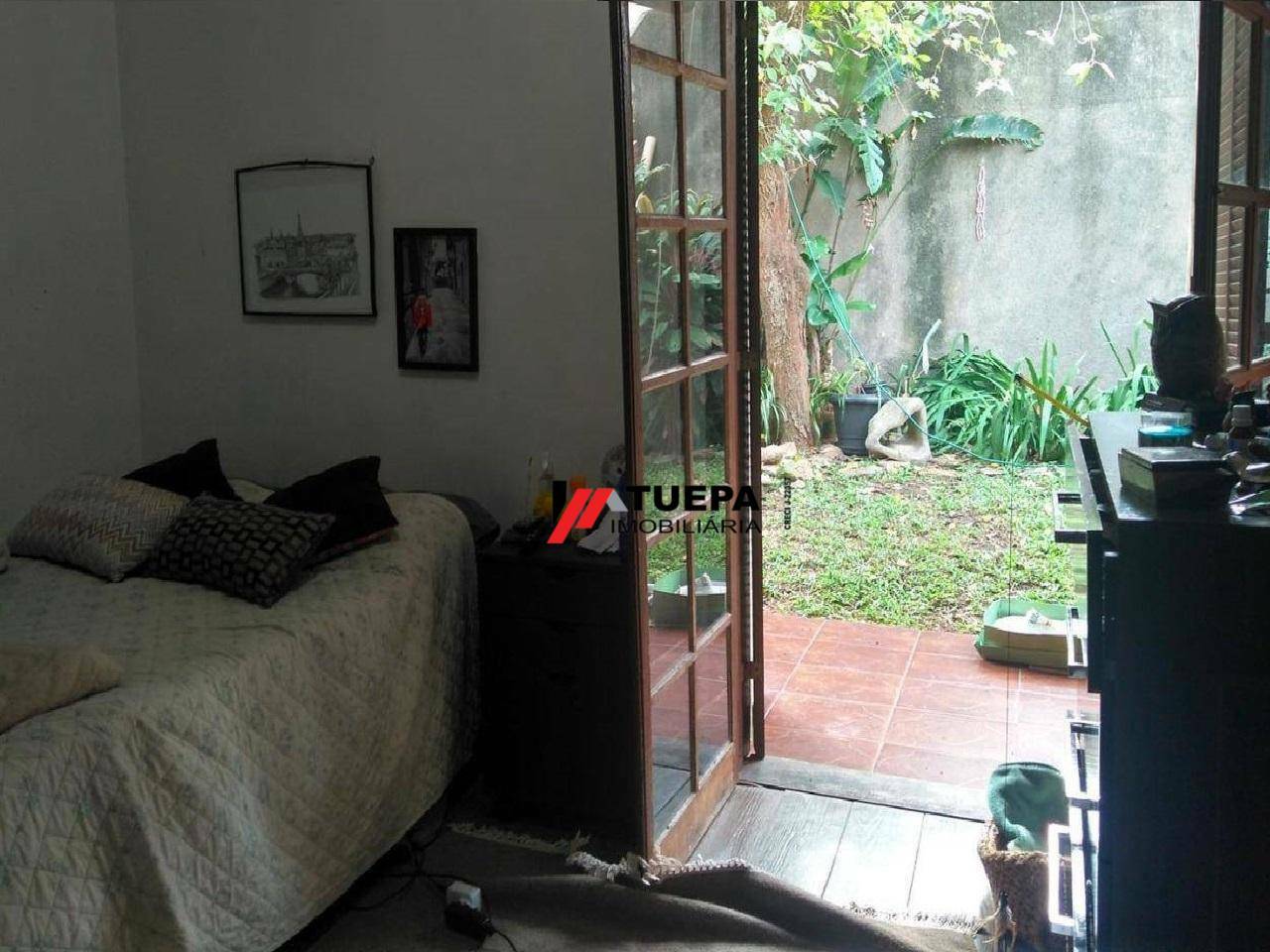 Casa à venda com 3 quartos, 272m² - Foto 9