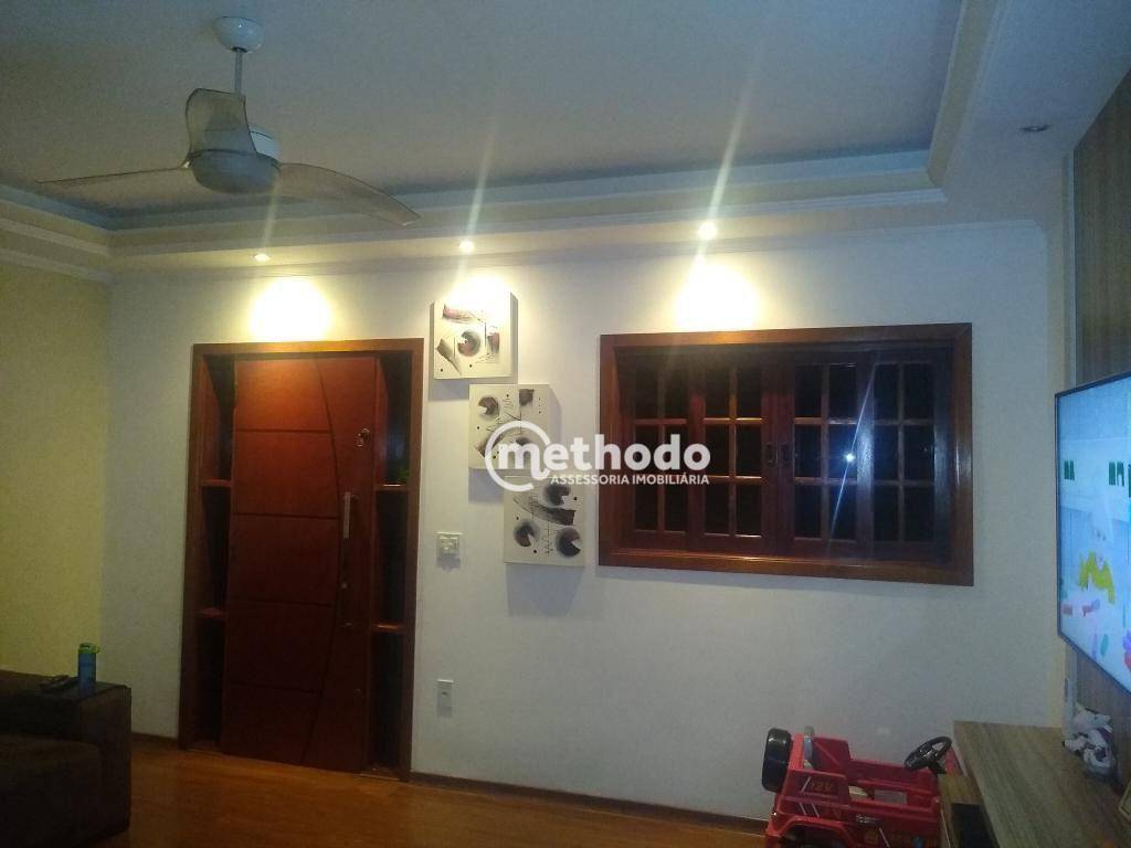 Casa à venda com 3 quartos, 180m² - Foto 26