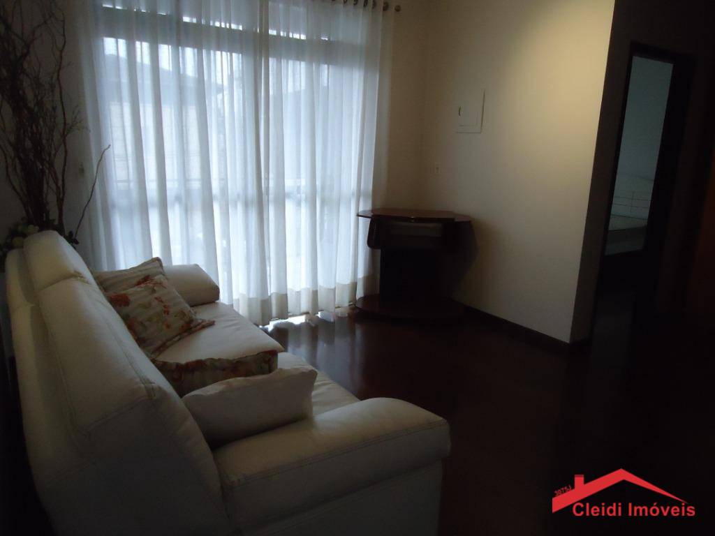 Apartamento para alugar com 2 quartos, 70m² - Foto 28