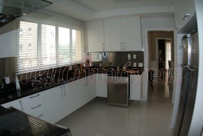 Apartamento à venda com 4 quartos, 287m² - Foto 11