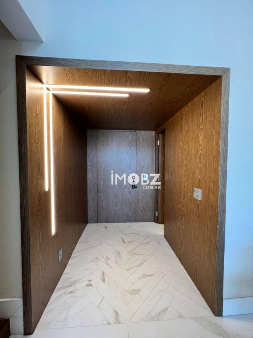 Apartamento à venda com 4 quartos, 198m² - Foto 10