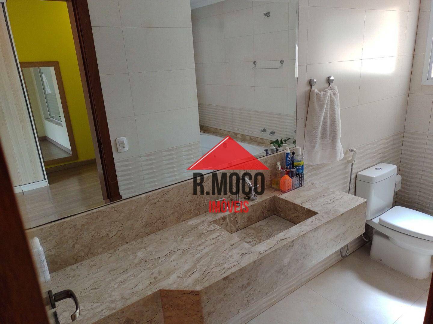 Sobrado à venda com 3 quartos, 247m² - Foto 41